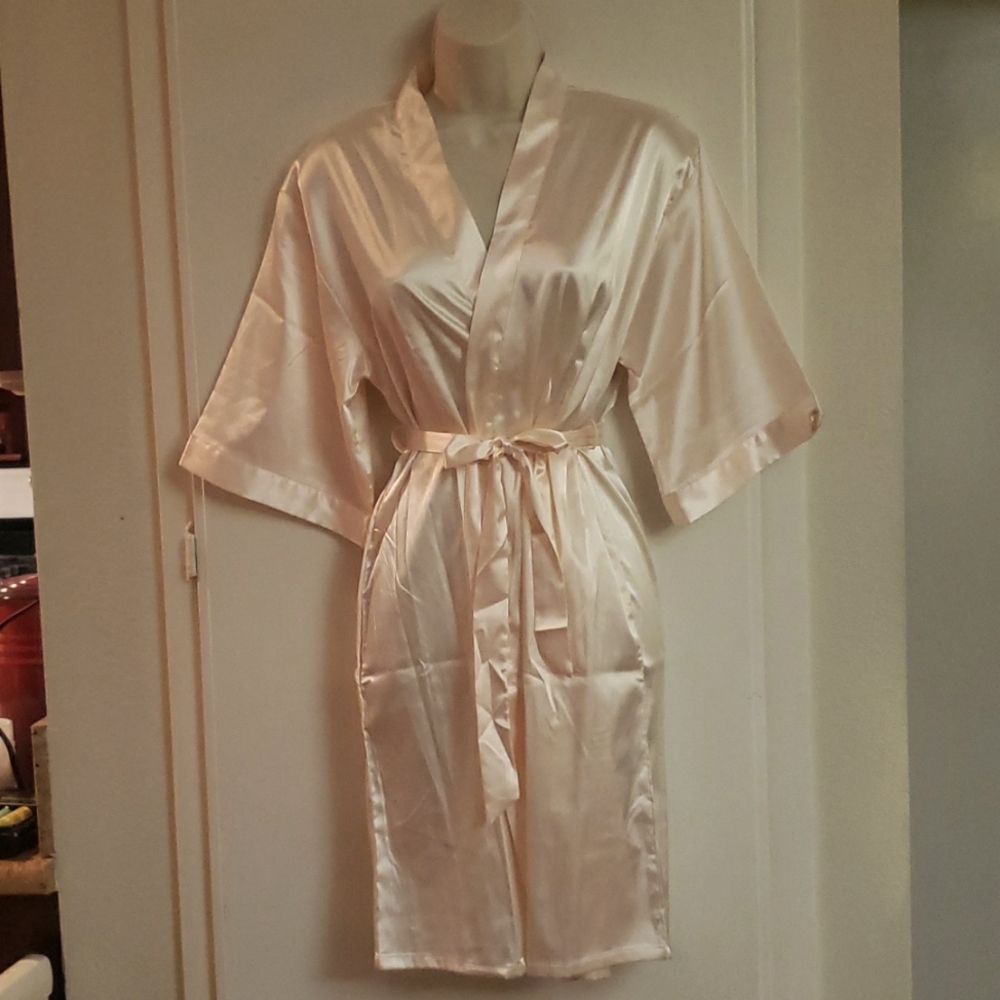 Turquaz Champagne color kids/Tween satin robe size L